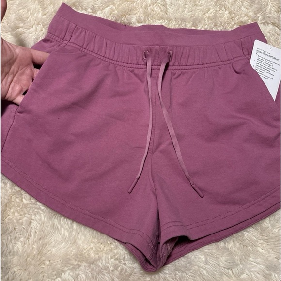 Inner Glow HR Shorts size 8 3in length - Picture 3 of 5